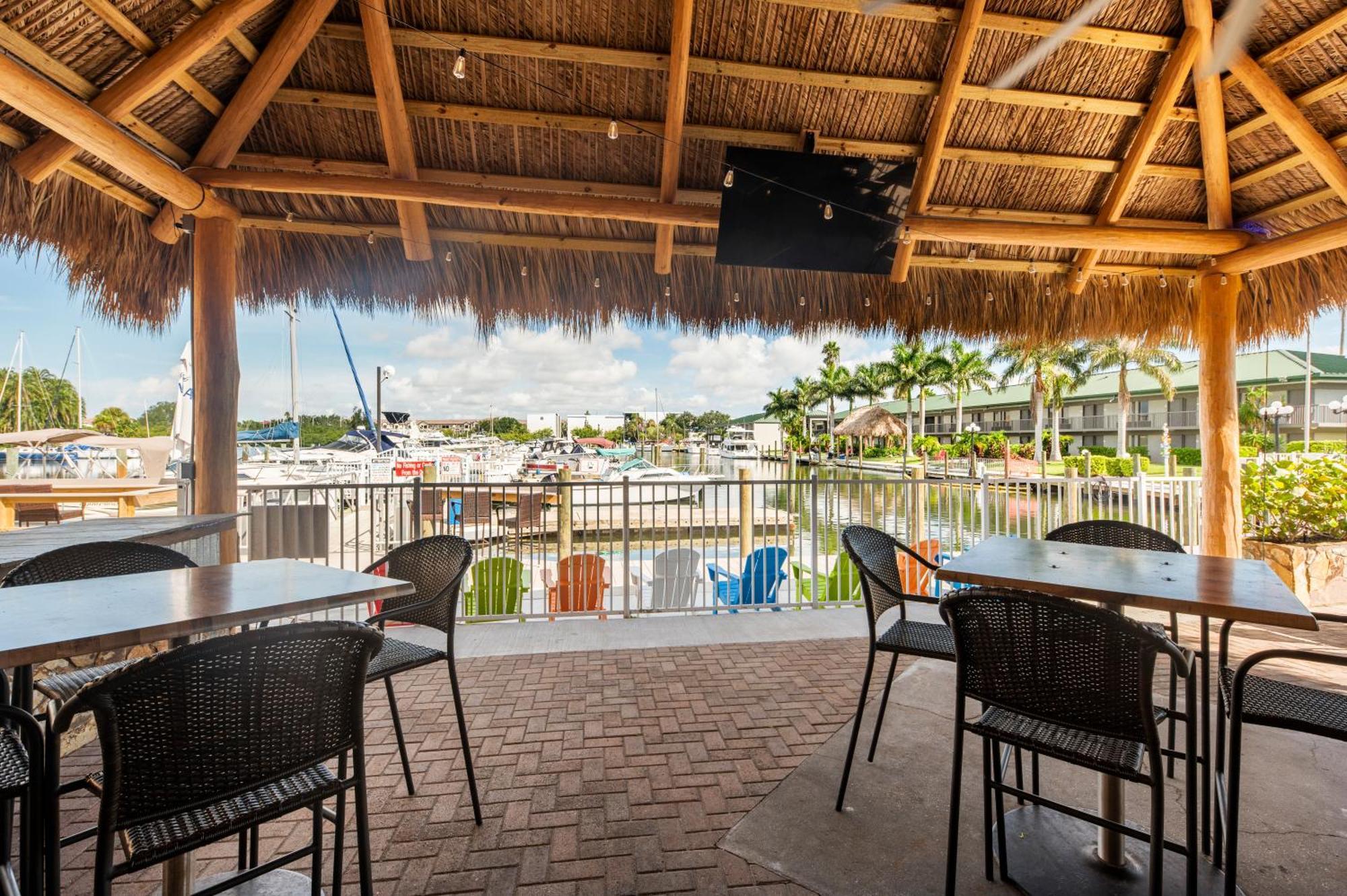 Aparthotel Bay Breeze South Bradenton Exterior foto